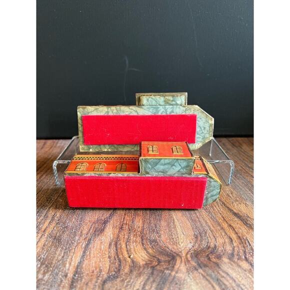 Vintage Sandalwood Chinese Hand Painted Trinket Box - Picture 7 of 9